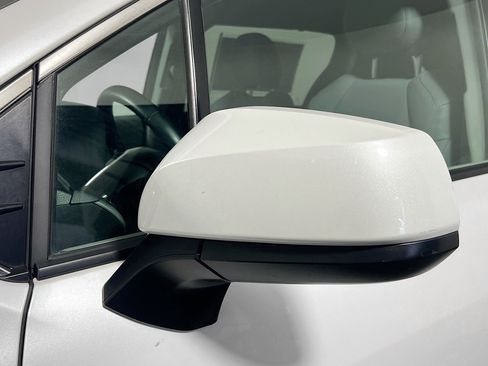 Used 2024 Toyota Sienna XLE FWD image 12