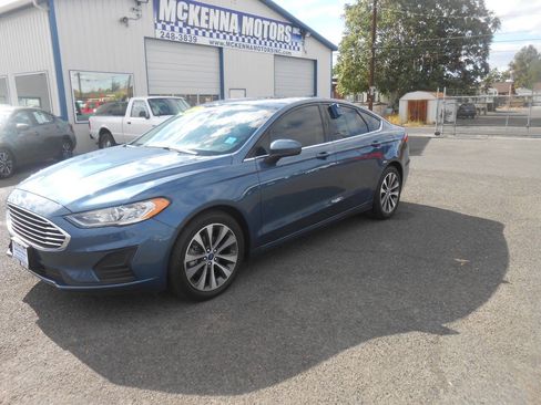 Used 2019 Ford Fusion SE AWD/4WD image 5