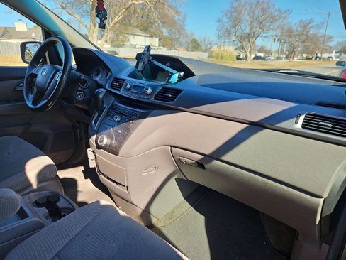 Used 2011 Honda Odyssey EX image 15