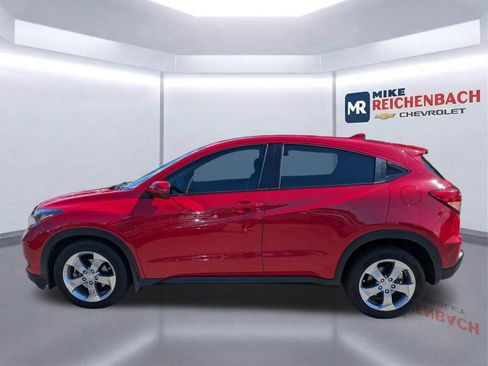 Used 2017 Honda HR-V EX image 7