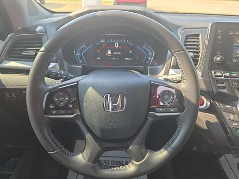 Used 2023 Honda Odyssey Touring image 14