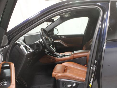 Used 2024 BMW X6 xDrive40i w/ Executive Package AWD/4WD image 2