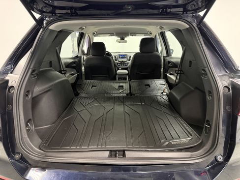 Used 2020 Chevrolet Equinox LS w/ LPO, Floor Liner Package image 33