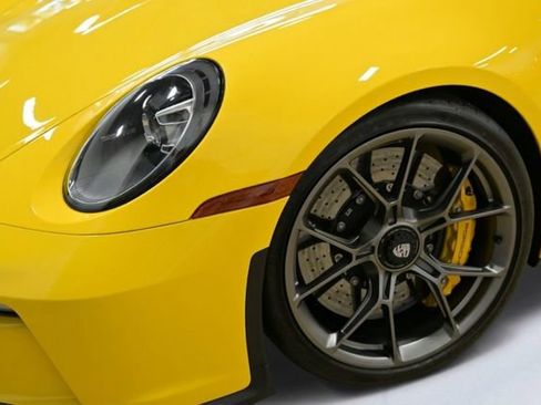 Used 2022 Porsche 911 GT3 RWD image 11