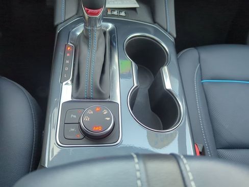 Certified 2025 Chevrolet Blazer RS w/ Driver Confidence II Package image 35