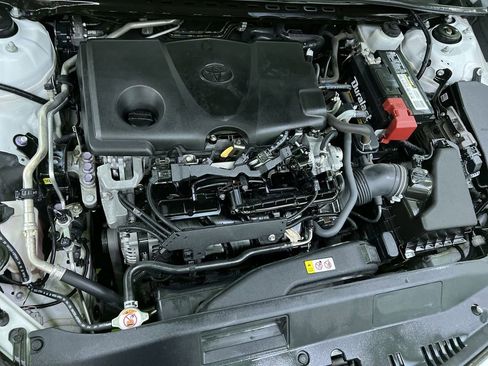 Used 2021 Toyota Camry SE FWD image 27