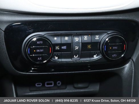 Used 2020 Buick Encore GX Essence w/ Experience Buick Package image 26