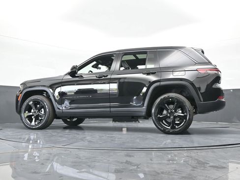 New 2026 Jeep Grand Cherokee Limited w/ Limited Altitude Package RWD image 53