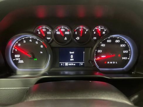 Used 2021 Chevrolet Silverado 1500 Custom AWD/4WD image 23