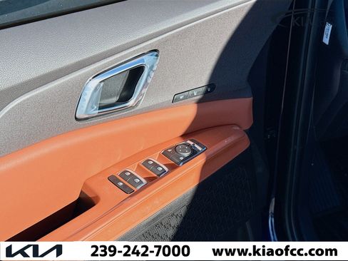 New 2026 Kia Carnival EX image 24