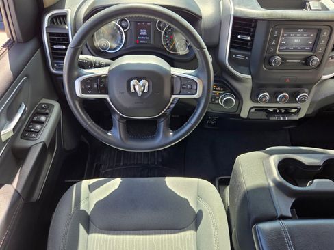 Used 2020 RAM 1500 Big Horn AWD/4WD image 11