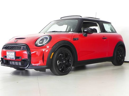 Used 2023 MINI Cooper S FWD image 2
