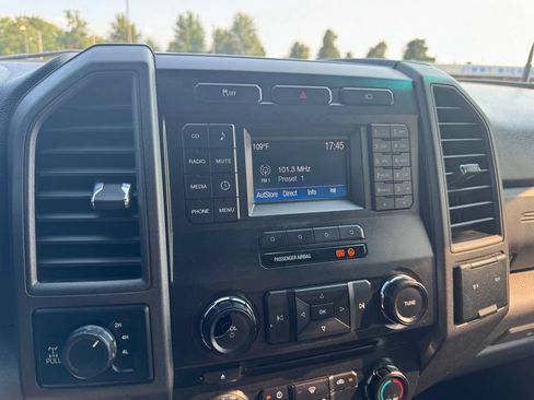 Used 2017 Ford F250 XL w/ Power Equipment Group AWD/4WD image 10