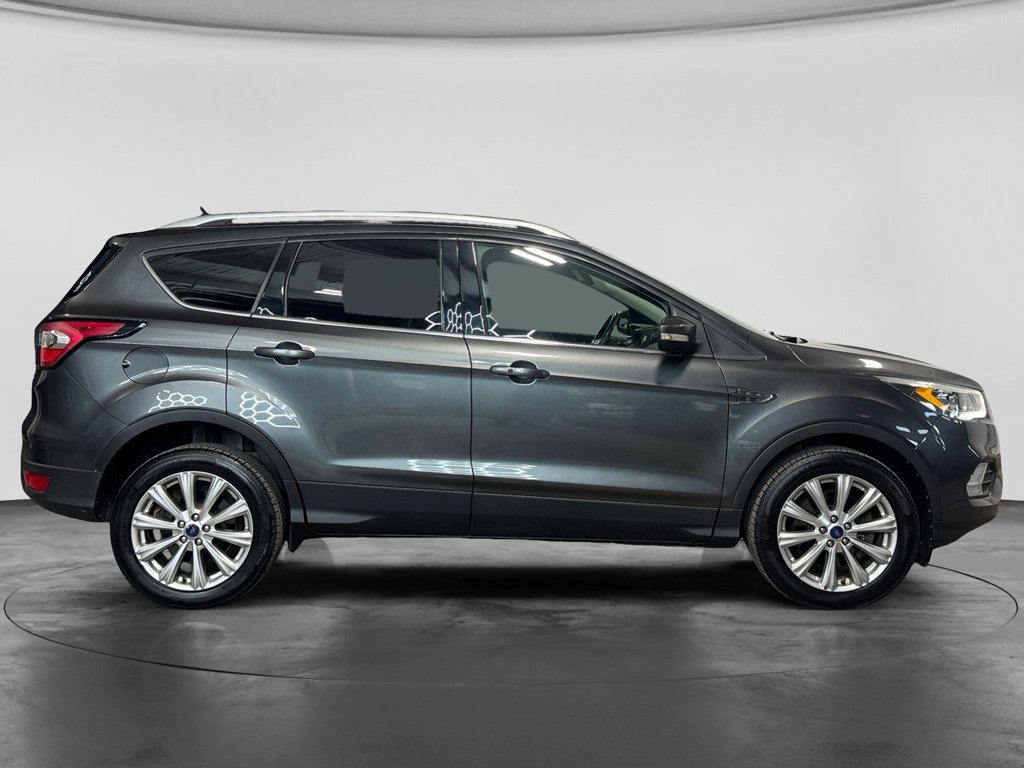 Used 2017 Ford Escape Titanium AWD/4WD image 5
