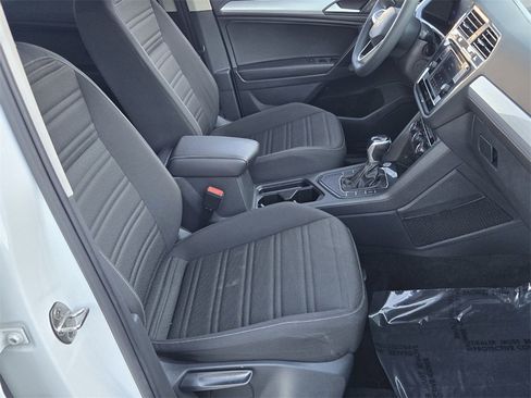 Certified 2022 Volkswagen Tiguan S image 19