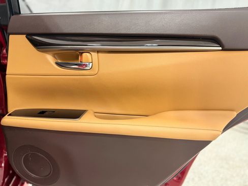 Used 2018 Lexus ES 350 ES 350 Sedan 4D image 28