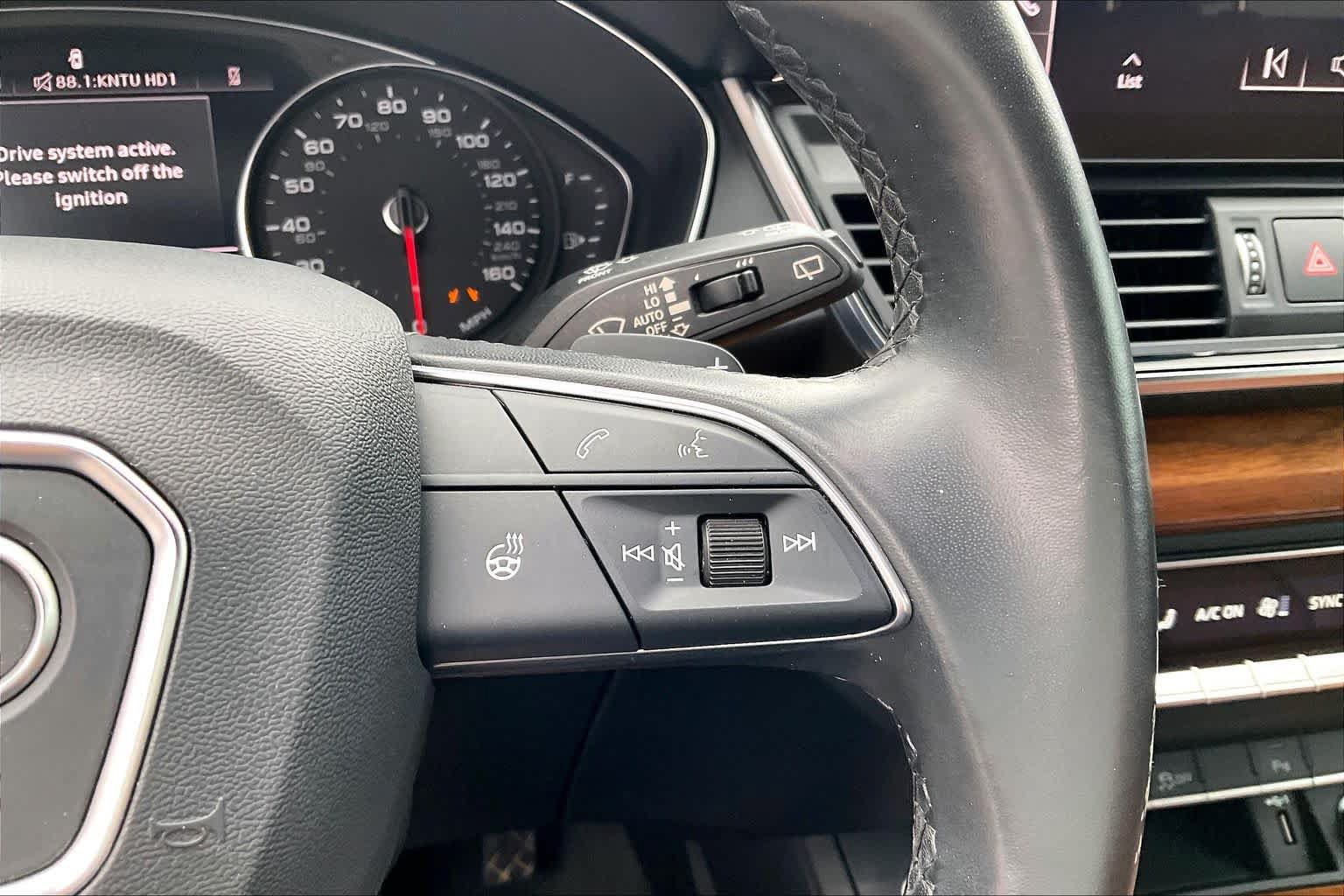 Used 2022 Audi Q5 2.0T Premium w/ Convenience Package AWD/4WD image 24