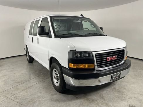 Used 2025 GMC Savana 2500 w/ Driver Convenience Package RWD image 2