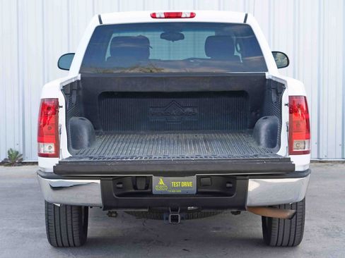 Used 2011 GMC Sierra 1500 SLE w/ Regional Value Package image 9