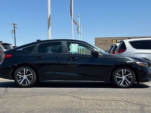 Used 2023 Honda Civic LX image 2