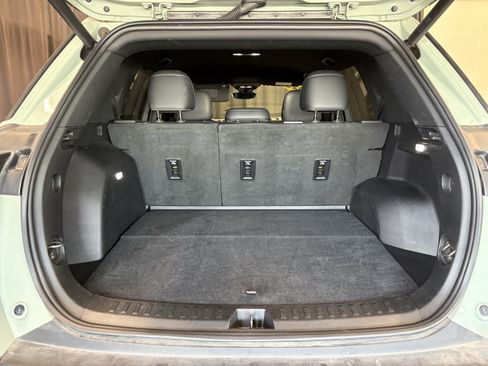 Used 2025 Chevrolet Equinox LT w/ Convenience Package II AWD/4WD image 29