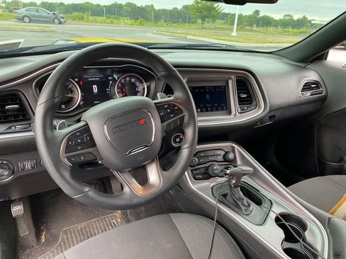 Used 2019 Dodge Challenger R/T RWD image 17