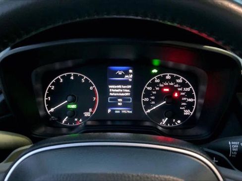 Certified 2024 Toyota Corolla Cross SE image 24