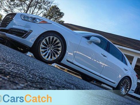 Used 2019 Genesis G90 5.0 Ultimate image 4
