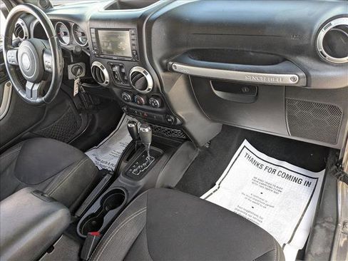 Used 2014 Jeep Wrangler Unlimited Sahara w/ Connectivity Group image 20