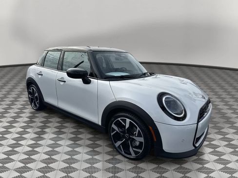 Used 2025 MINI Cooper S image 1