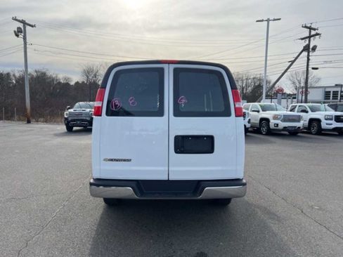 Used 2021 Chevrolet Express 2500 w/ Driver Convenience Package RWD image 6