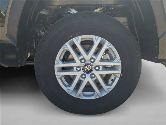 Used 2026 Toyota Tundra SR5 w/ SR5 Premium Package AWD/4WD image 9