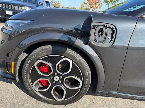 Used 2022 Ford Mustang Mach-E GT image 8