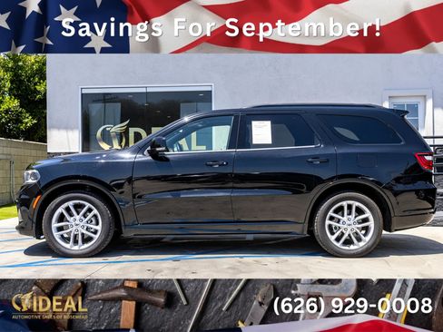 Used 2024 Dodge Durango GT RWD image 11