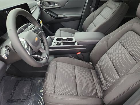 New 2026 Chevrolet Equinox LT image 14