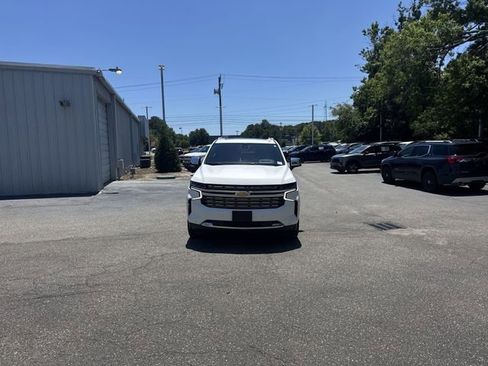 Used 2021 Chevrolet Tahoe Premier w/ Premium Package AWD/4WD image 2