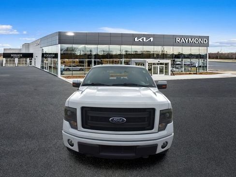 Used 2014 Ford F150 FX4 w/ Equipment Group 402A Luxury AWD/4WD image 8