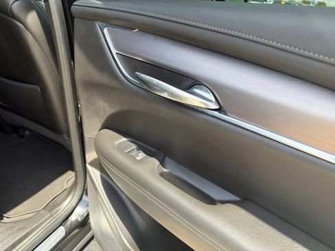Used 2023 Cadillac XT6 Luxury FWD image 10