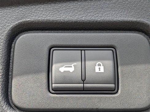 New 2025 Nissan Pathfinder SL w/ Black Appearance Package image 14