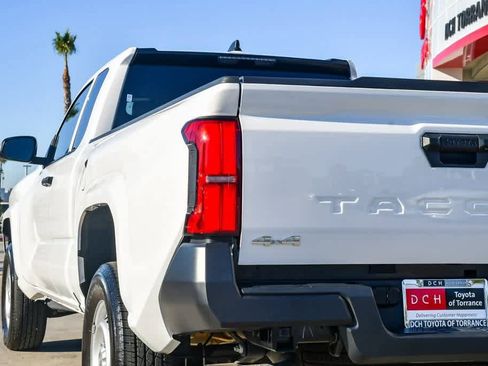 Certified 2025 Toyota Tacoma SR image 6