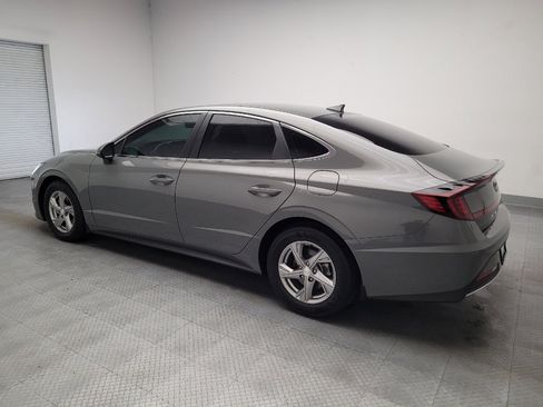 Used 2023 Hyundai Sonata SE FWD image 3