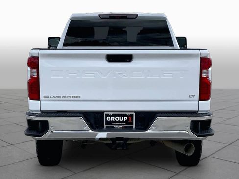 Used 2025 Chevrolet Silverado 2500 LT w/ Safety Package AWD/4WD image 5