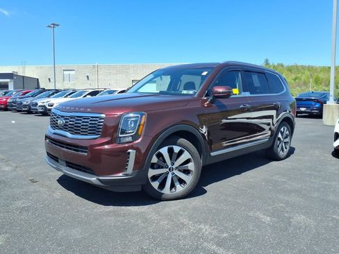 Used 2021 Kia Telluride S AWD/4WD image 3