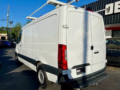 Used 2021 Mercedes-Benz Sprinter 2500 w/ Premium Package image 14