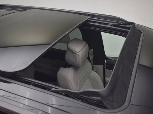 New 2026 Jeep Grand Wagoneer Summit AWD/4WD image 6