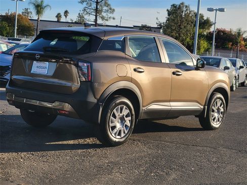 New 2026 Nissan Kicks S image 2