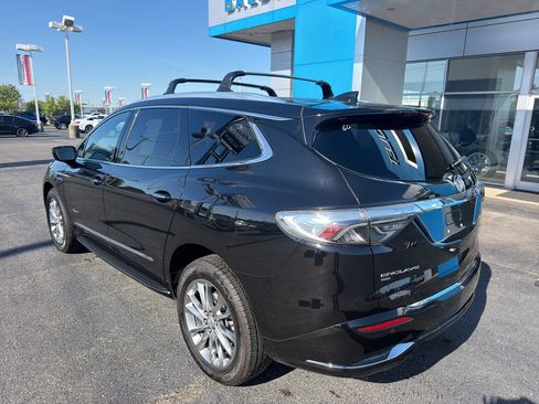 Used 2023 Buick Enclave Avenir w/ Avenir Technology Package AWD/4WD image 6