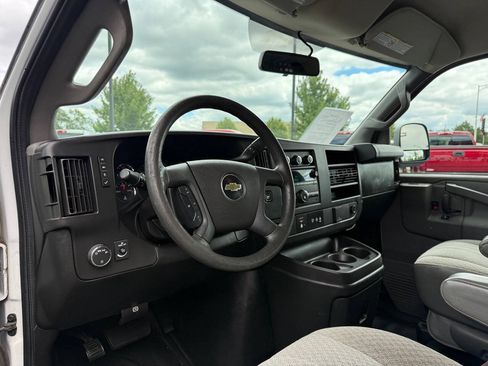 Used 2019 Chevrolet Express 2500 w/ Driver Convenience Package RWD image 11
