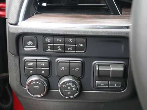 New 2026 Chevrolet Tahoe Premier w/ Sun And Tow Package AWD/4WD image 20