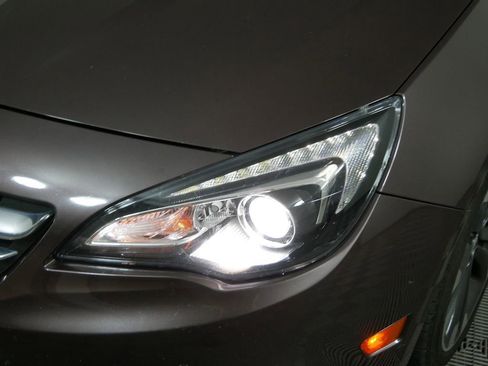 Used 2016 Buick Cascada Premium image 9